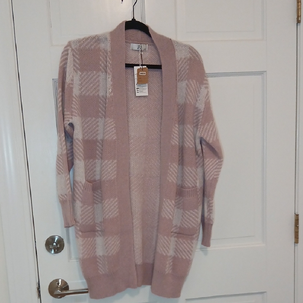 Elegant Pink Checkered Women's Cardigan